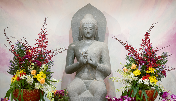 Medichant at the Buddhist Library. Welcome the New Year 2025 with a Peaceful and Pure State of Mind. 佛教图书馆《清净正念迎2025新年》